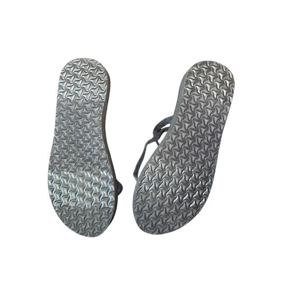 Teva Olowahu Mush Black Strappy Flip Flop Sandles Size 9 - Picture 3 of 5